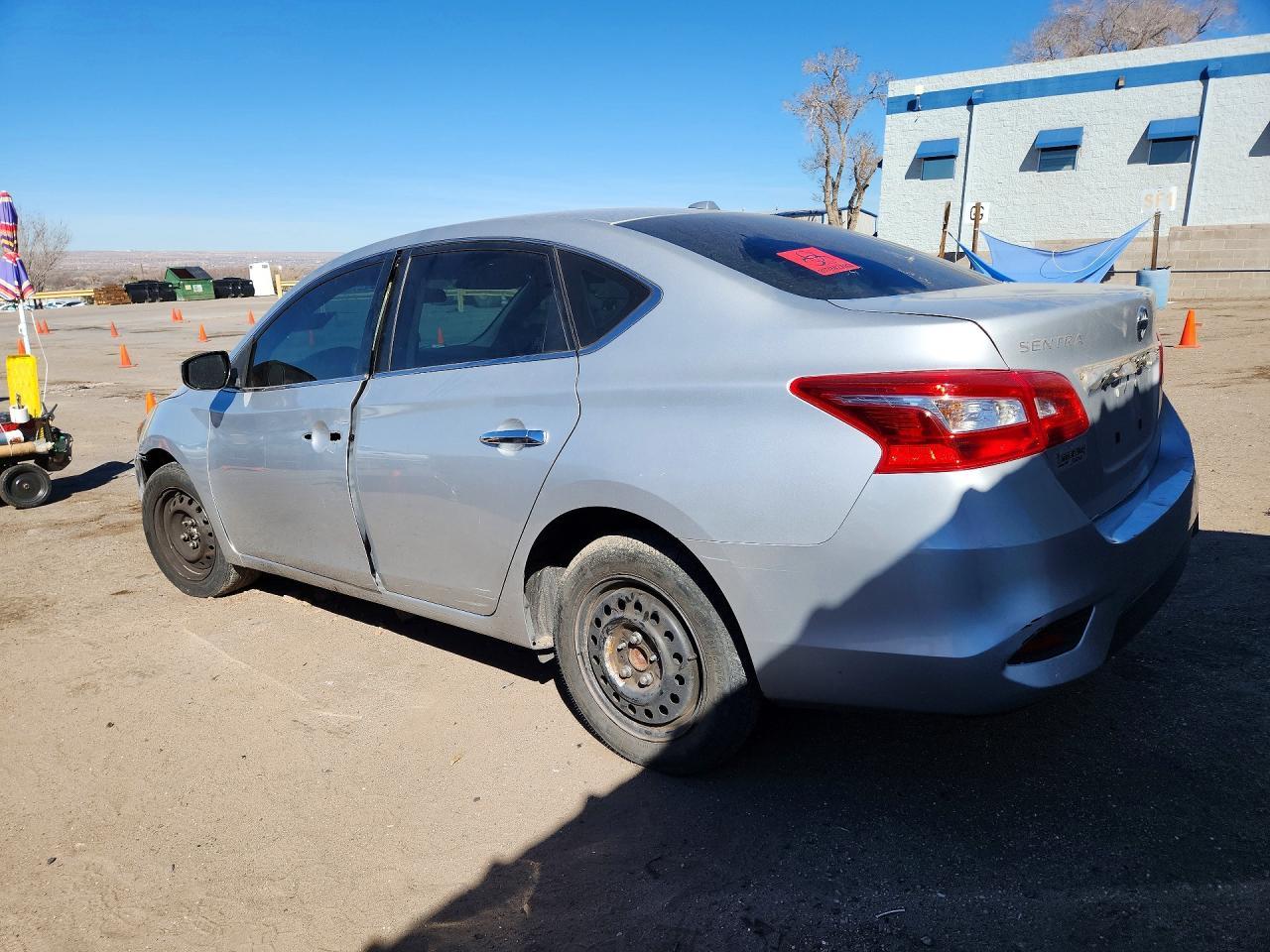 2019 Nissan Sentra S - Фото 2