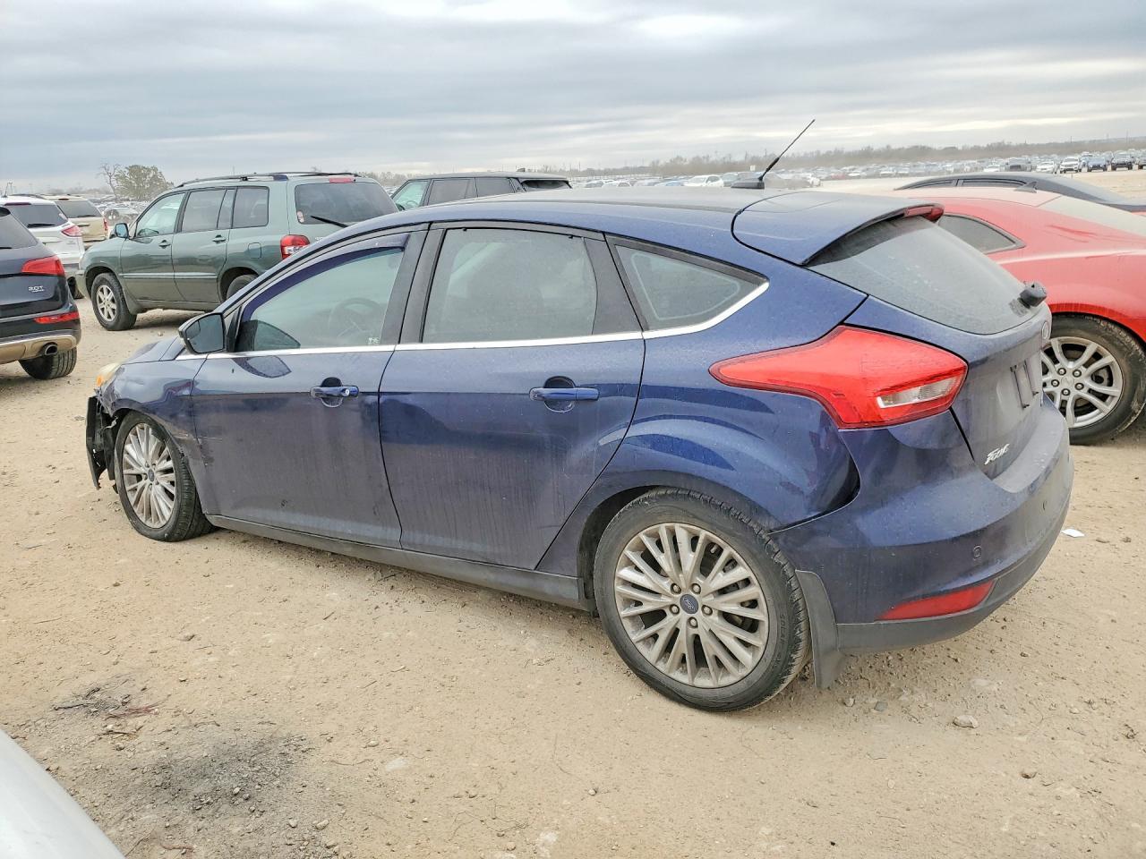 2016 Ford Focus Titanium - Image 2