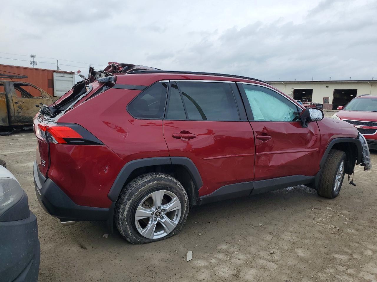 2021 Toyota Rav4 Xle - Фото 3