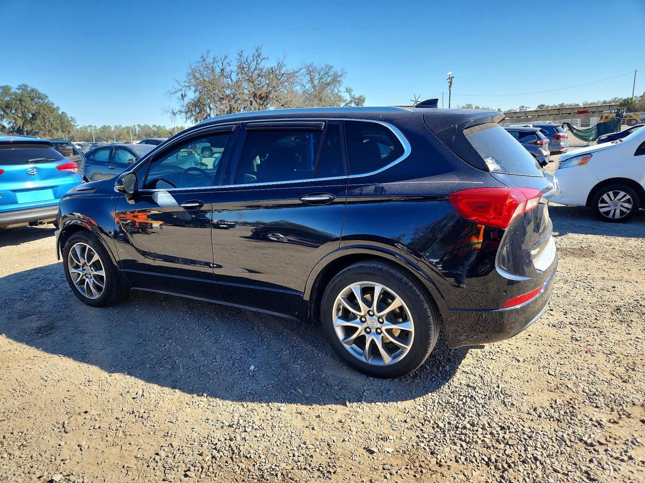 2020 Buick Envision Essence - Фото 2