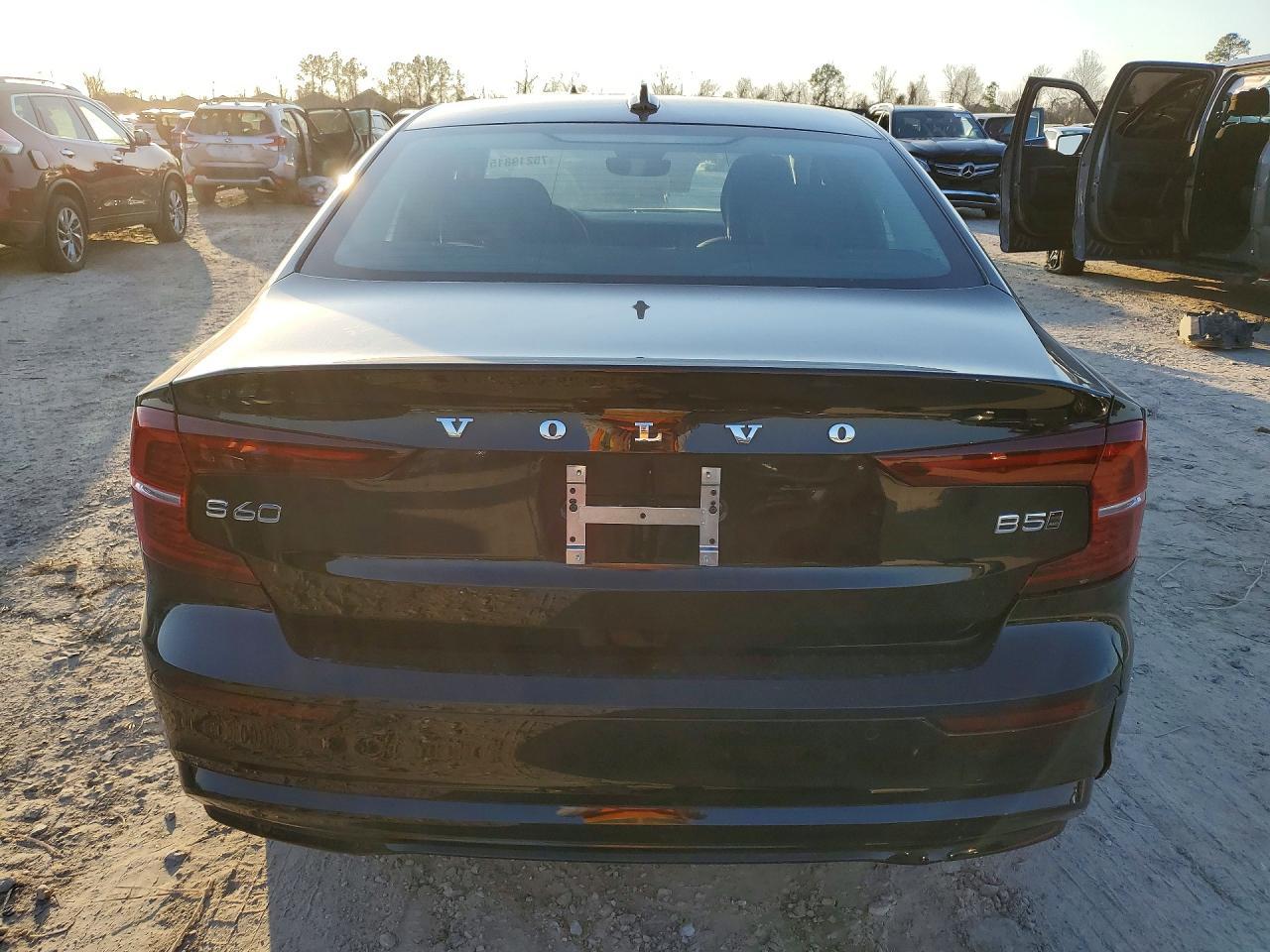 2024 Volvo S60 Core - Фото 6