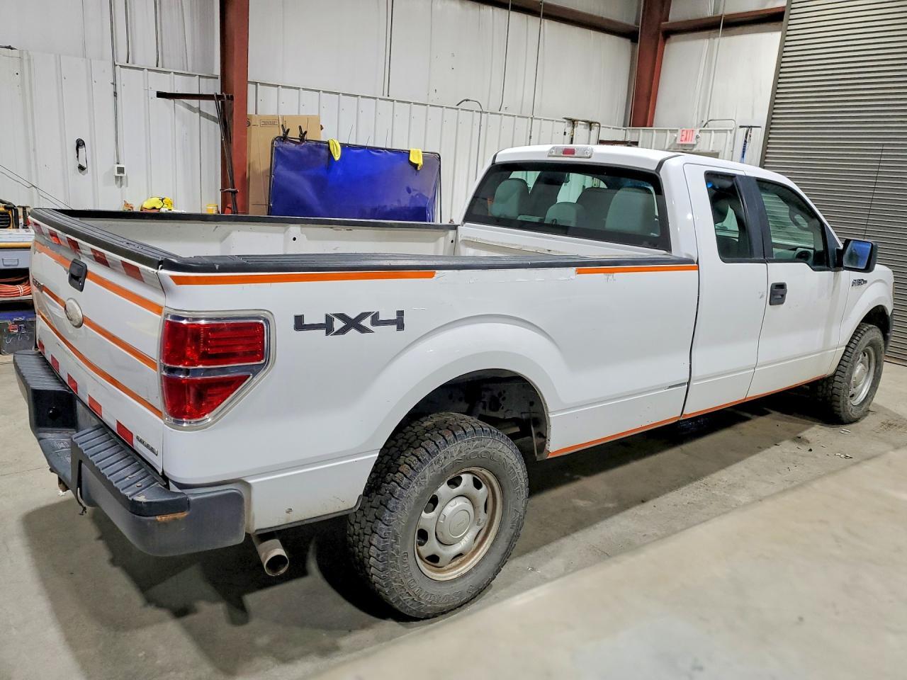 2011 Ford F150 Super Cab - Фото 3
