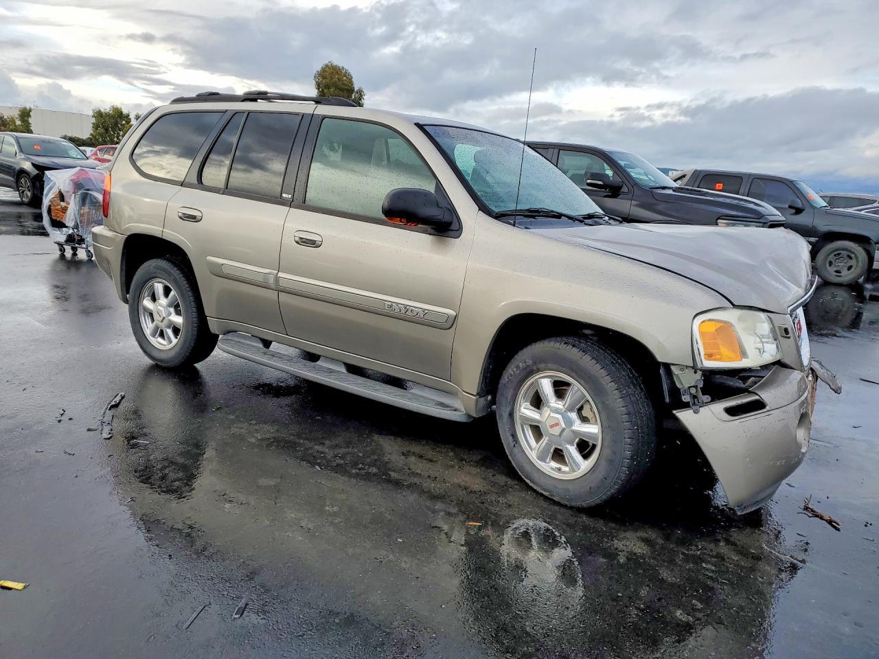 2003 GMC Envoy - Фото 4
