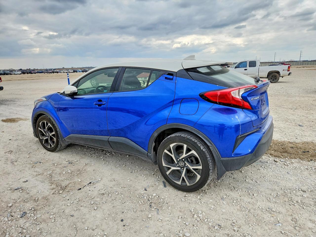 2018 Toyota C-Hr Xle - Image 2