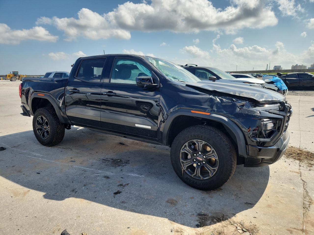 2025 GMC Canyon Elevation - Image 4