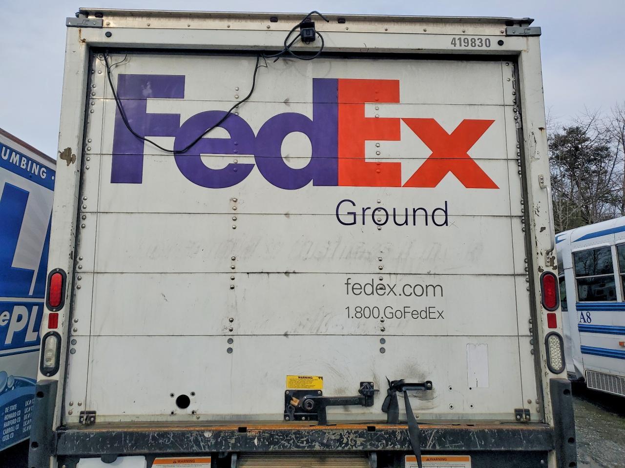 2015 Ford E350 Box Truck - Фото 6
