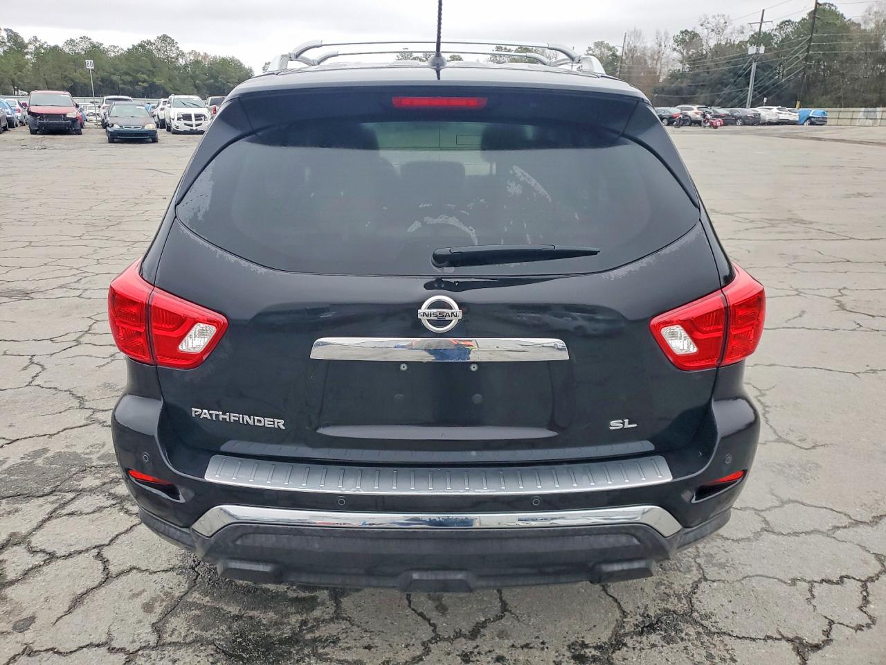2017 Nissan Pathfinder S - Фото 6