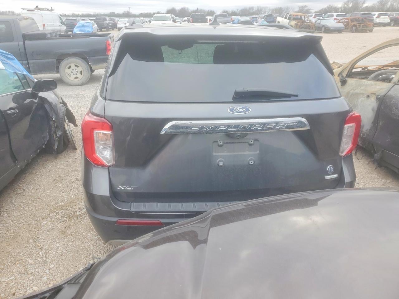 2020 Ford Explorer Xlt - Image 6