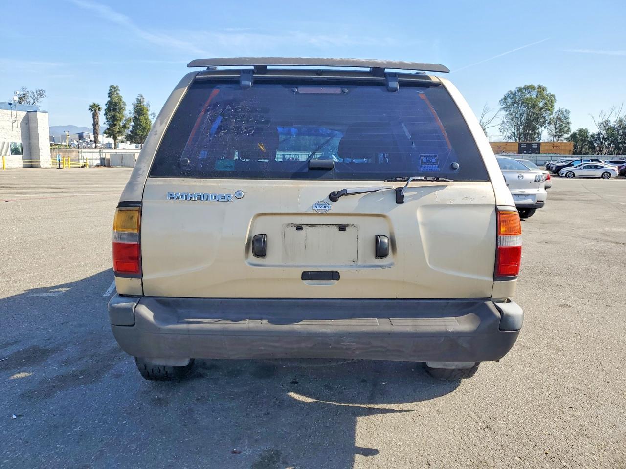 1997 Nissan Pathfinder Xe - Фото 6