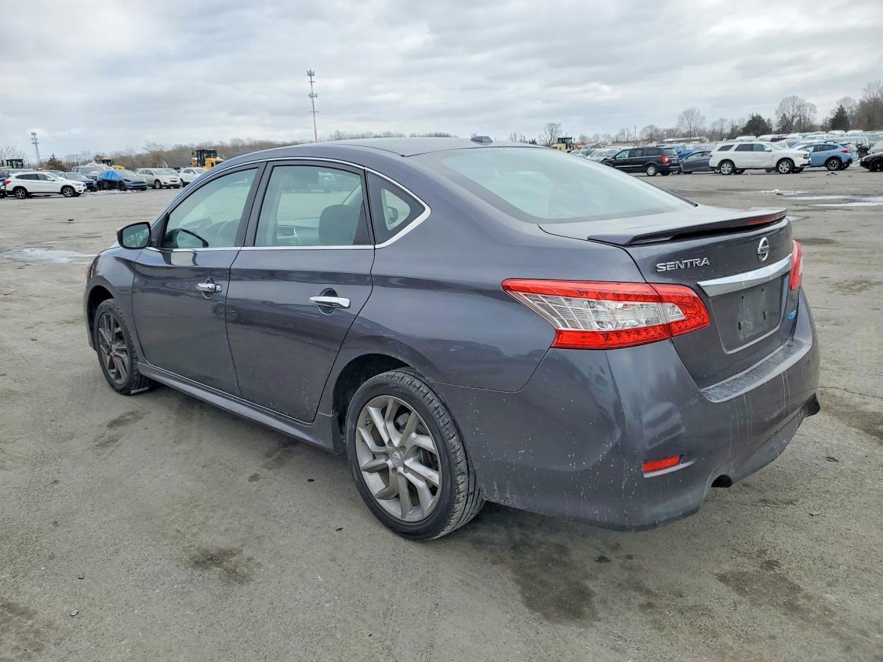2014 Nissan Sentra S - Фото 2