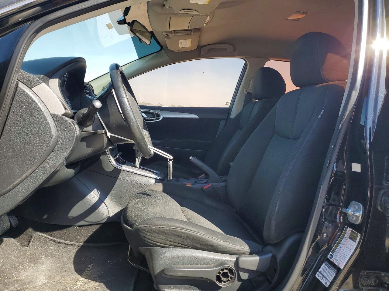 2015 Nissan Sentra S - Image 7