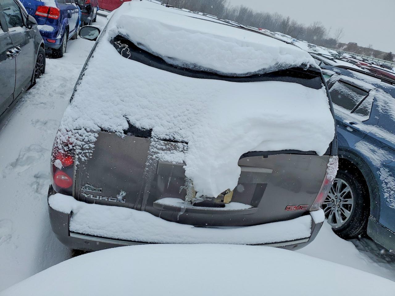 2011 GMC Yukon Denali - Фото 6