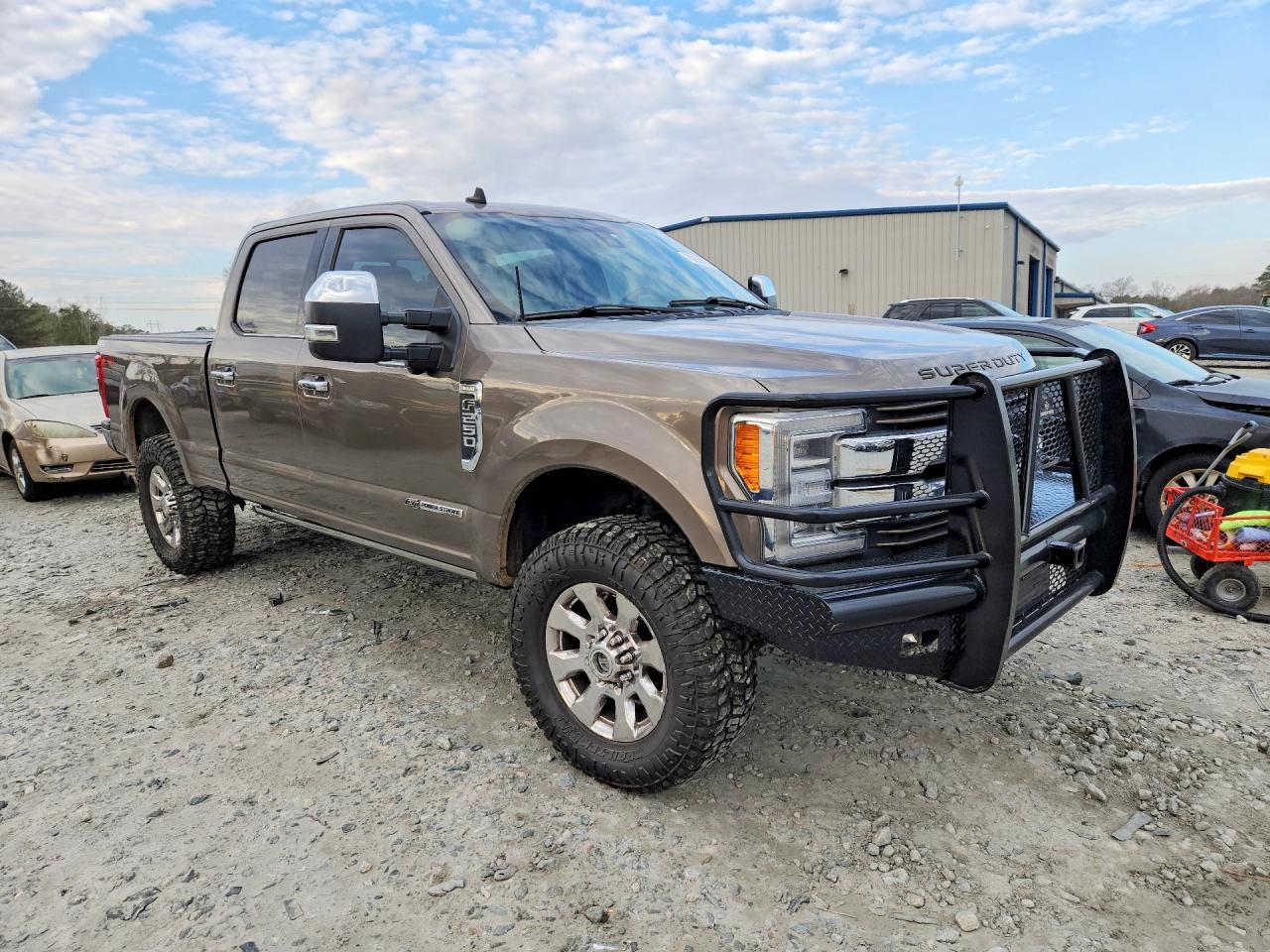 2019 Ford F250 Super Duty - Image 4