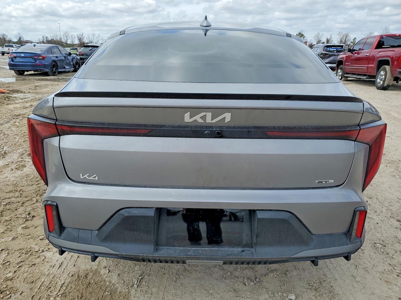 2025 Kia K4 Gt Line - Фото 6