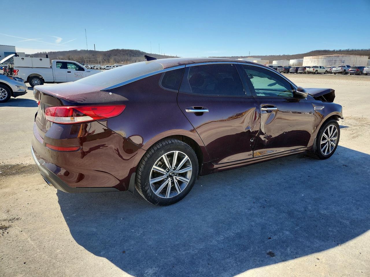 2019 Kia Optima - Фото 3