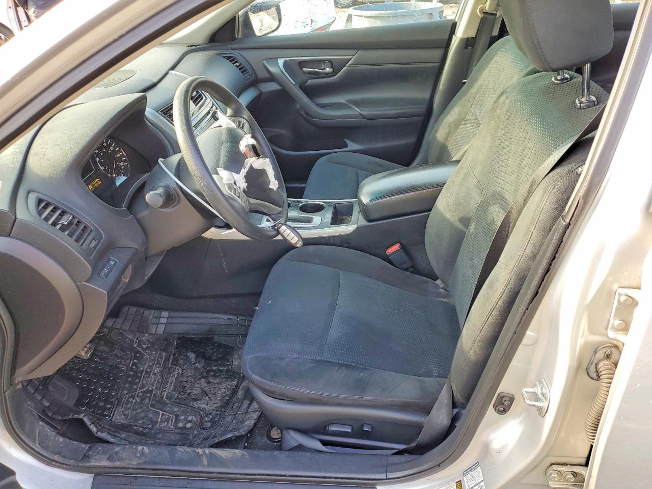 2015 Nissan Altima 2.5 - Image 7
