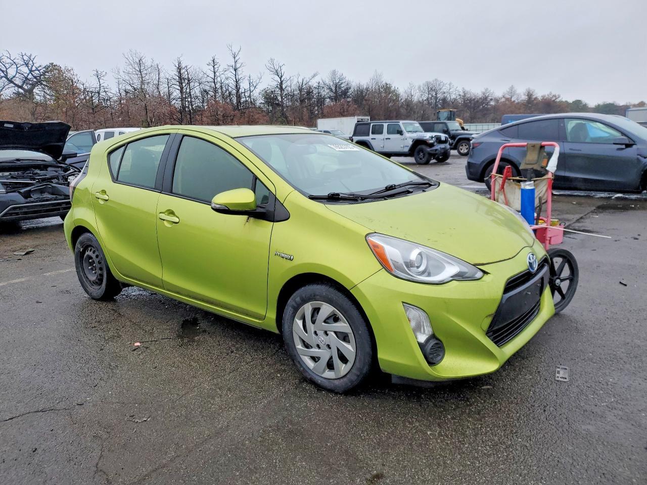 2015 Toyota Prius C - Фото 4
