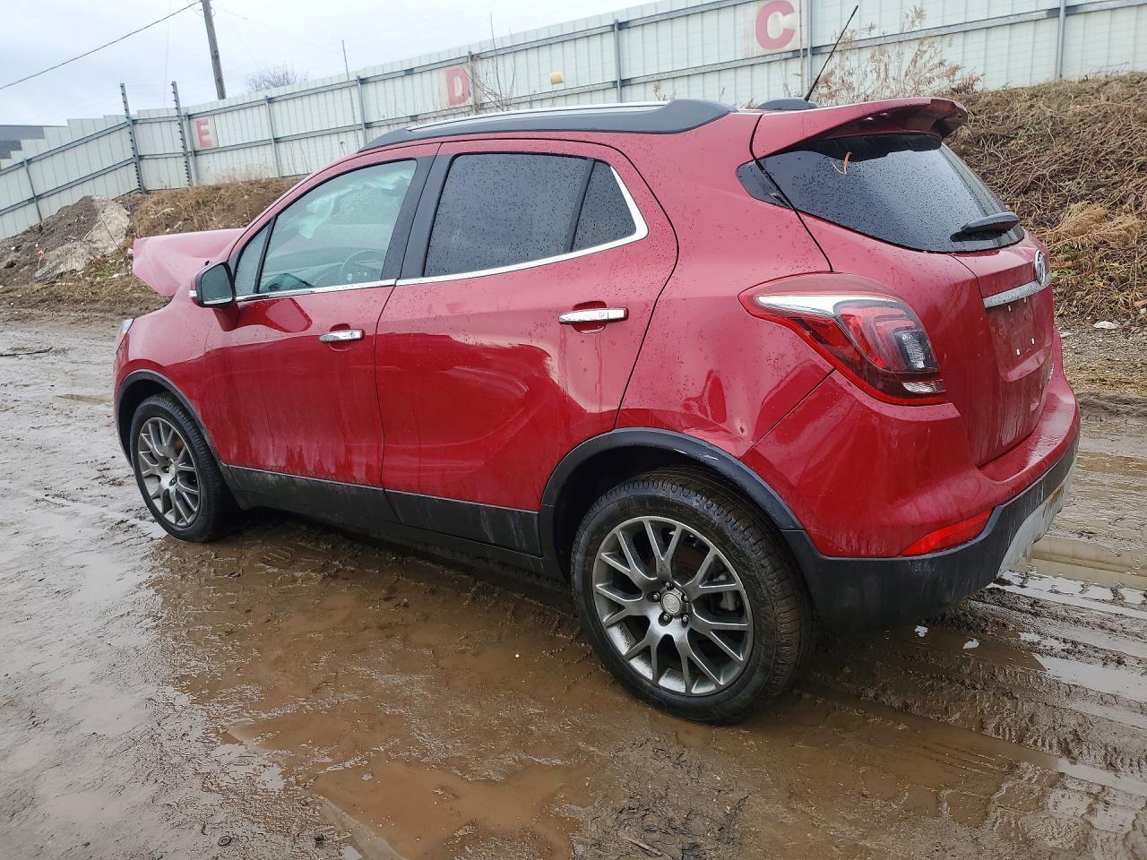 2019 Buick Encore Sport Touring - Фото 2