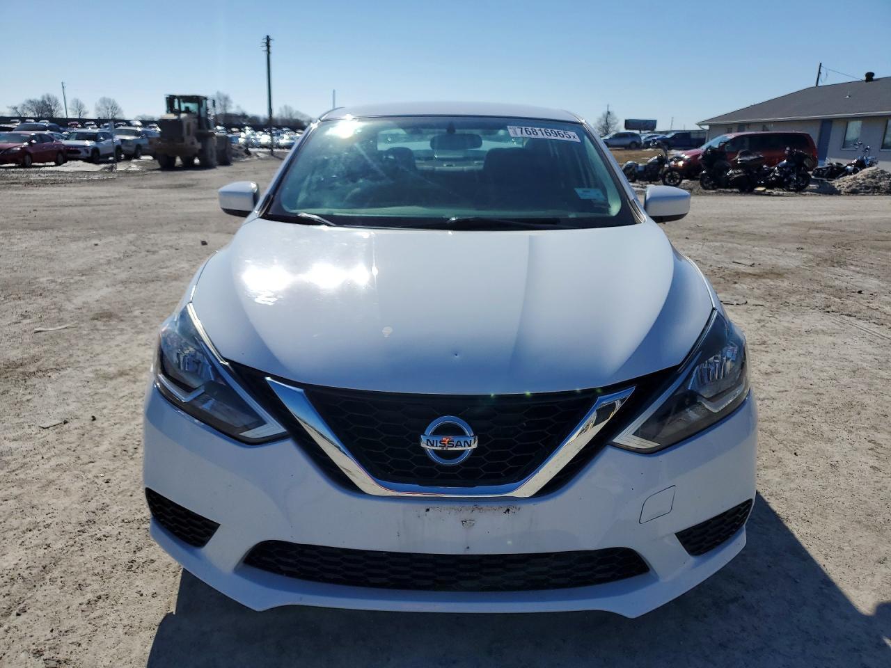 2017 Nissan Sentra S - Фото 5