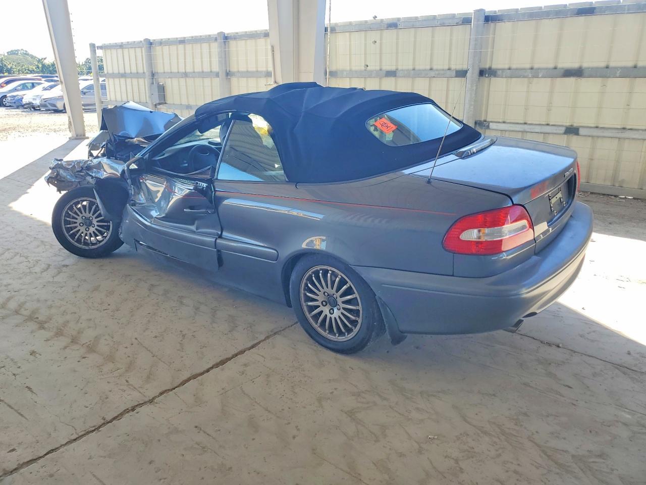 2003 Volvo C70 Hpt - Фото 2