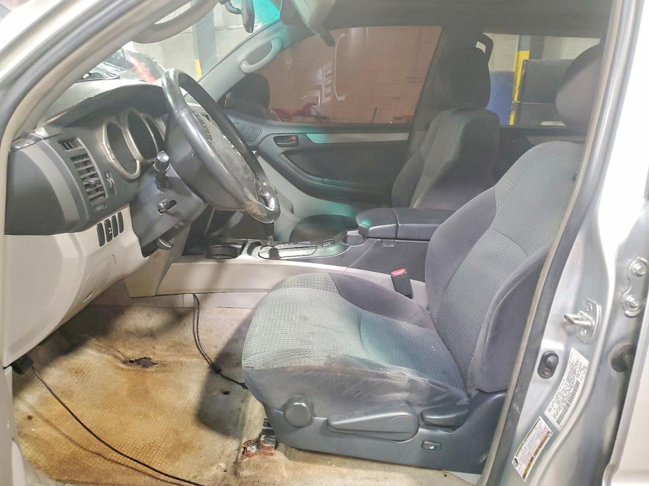 2004 Toyota 4Runner Sport Edition - Фото 7