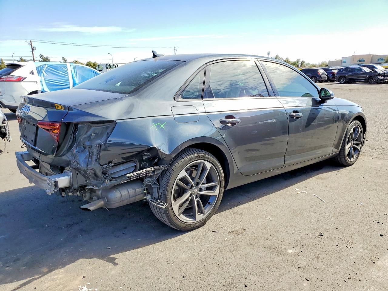 2019 Audi A4 Premium - Фото 3