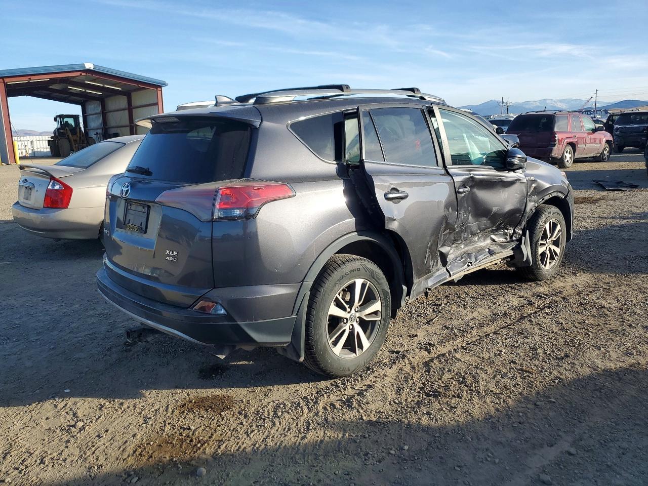 2018 Toyota Rav4 - Image 3