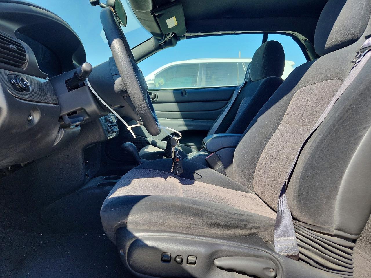 2004 Chrysler Sebring Gtc - Image 7