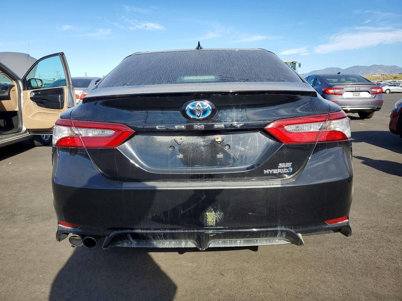 2019 Toyota Camry Hybrid - Фото 6