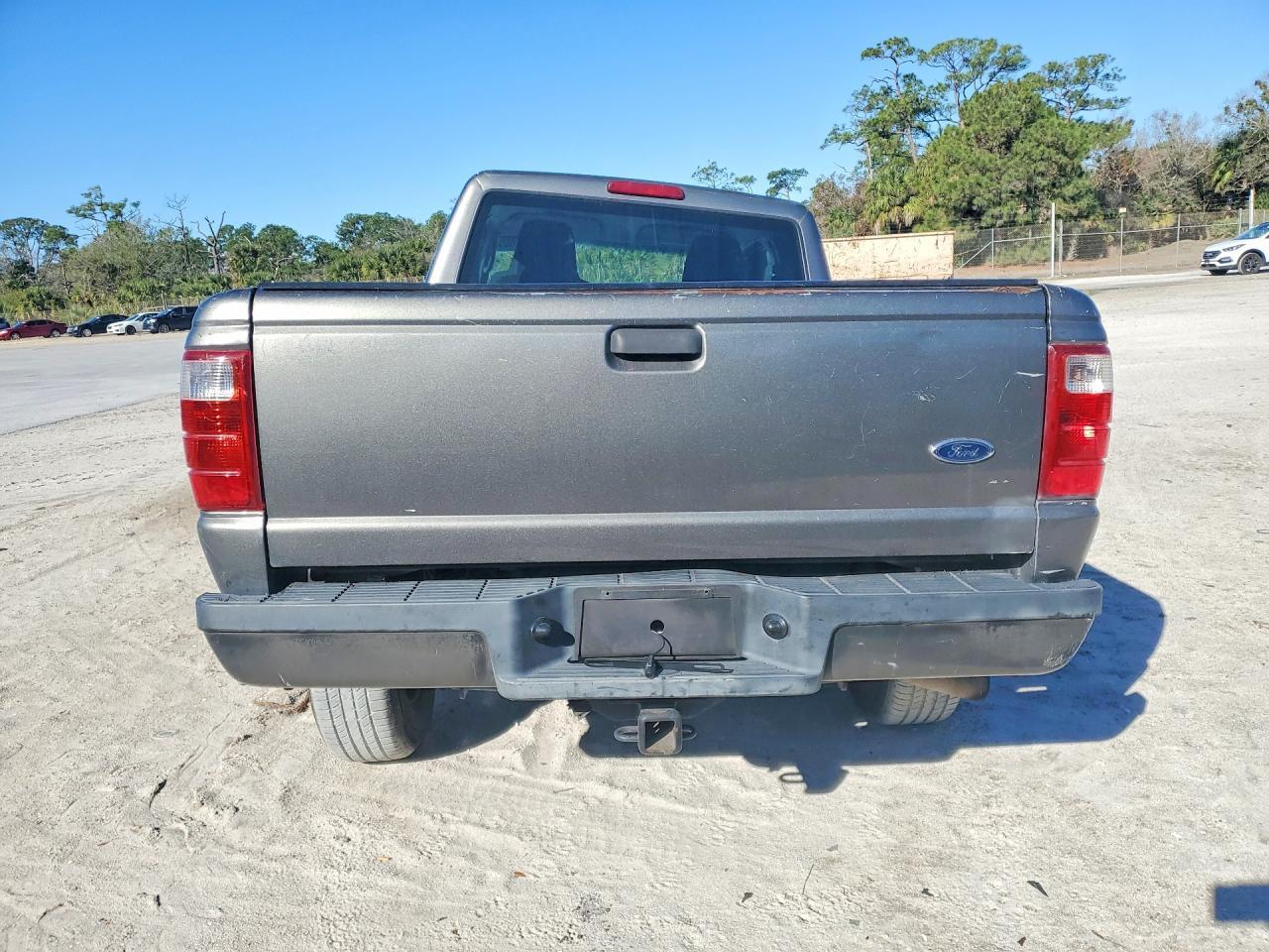 2004 Ford Ranger Super Cab - Image 6