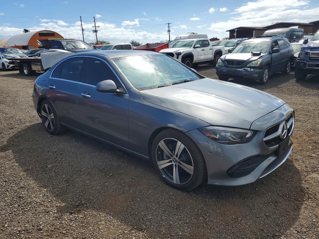 2025 Mercedes-Benz C 300 - Фото 4