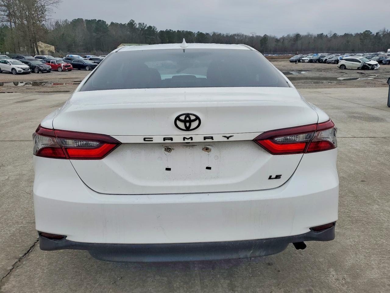 2021 Toyota Camry Le - Image 6