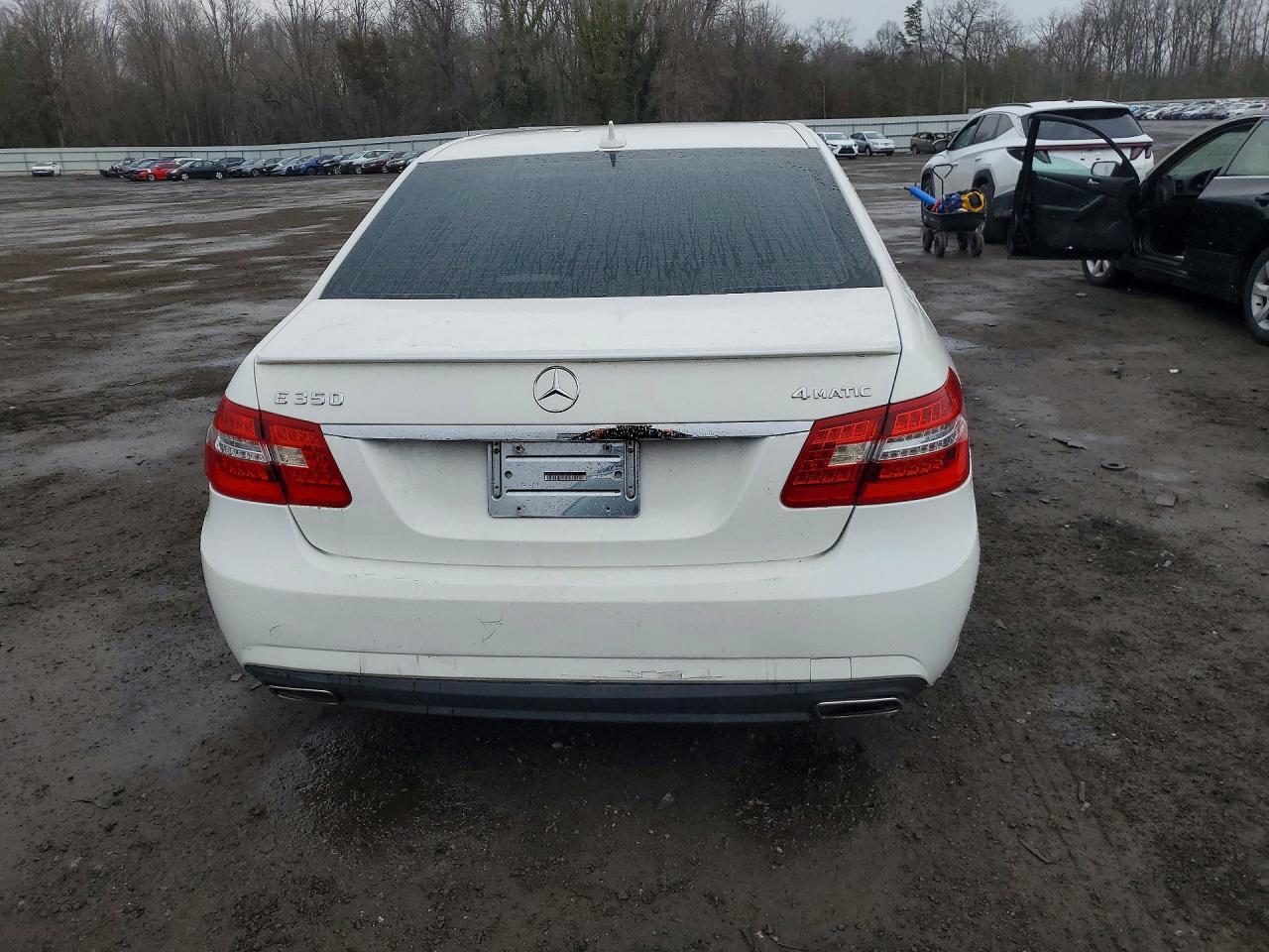 2013 Mercedes Benz E 350 4Matic - Фото 6