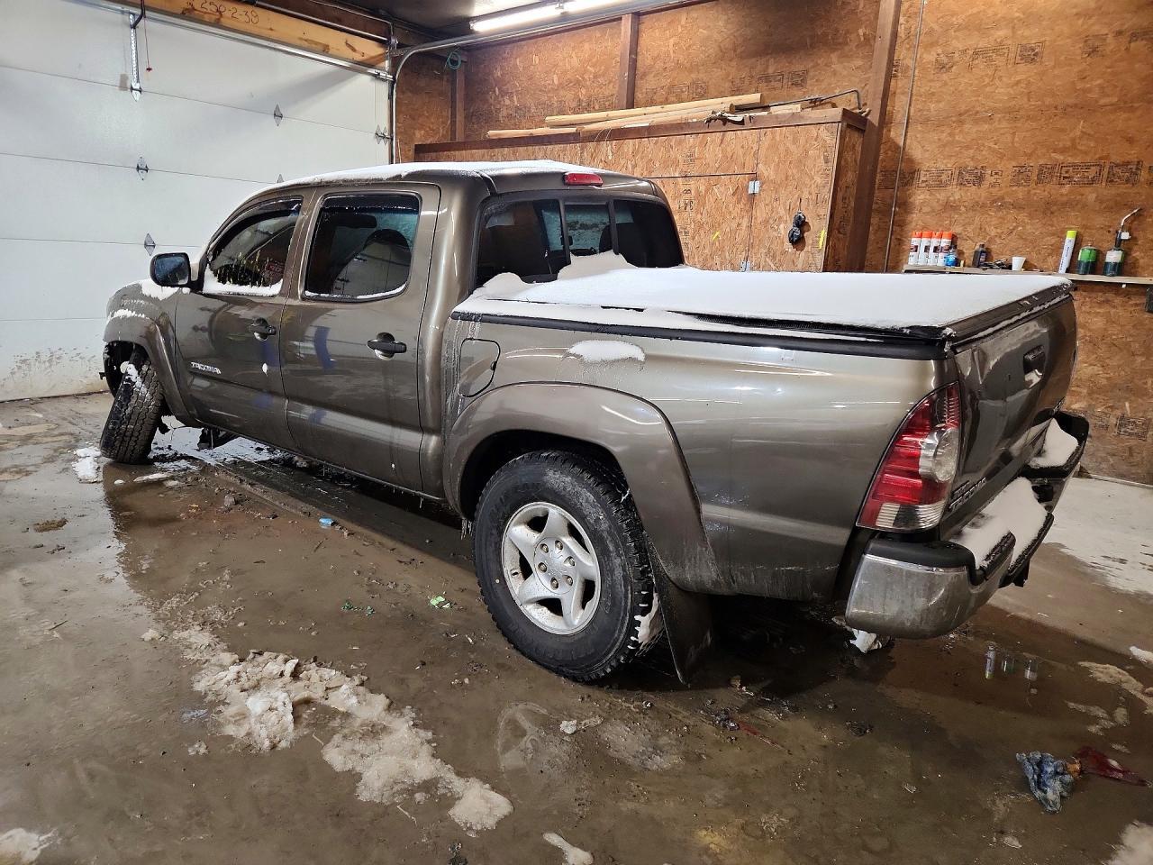 2011 Toyota Tacoma Double Cab - Фото 2