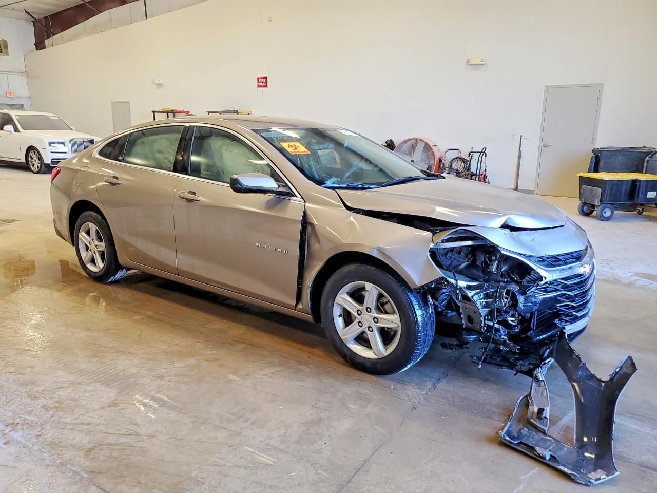 2025 Chevrolet Malibu Ls - Фото 4