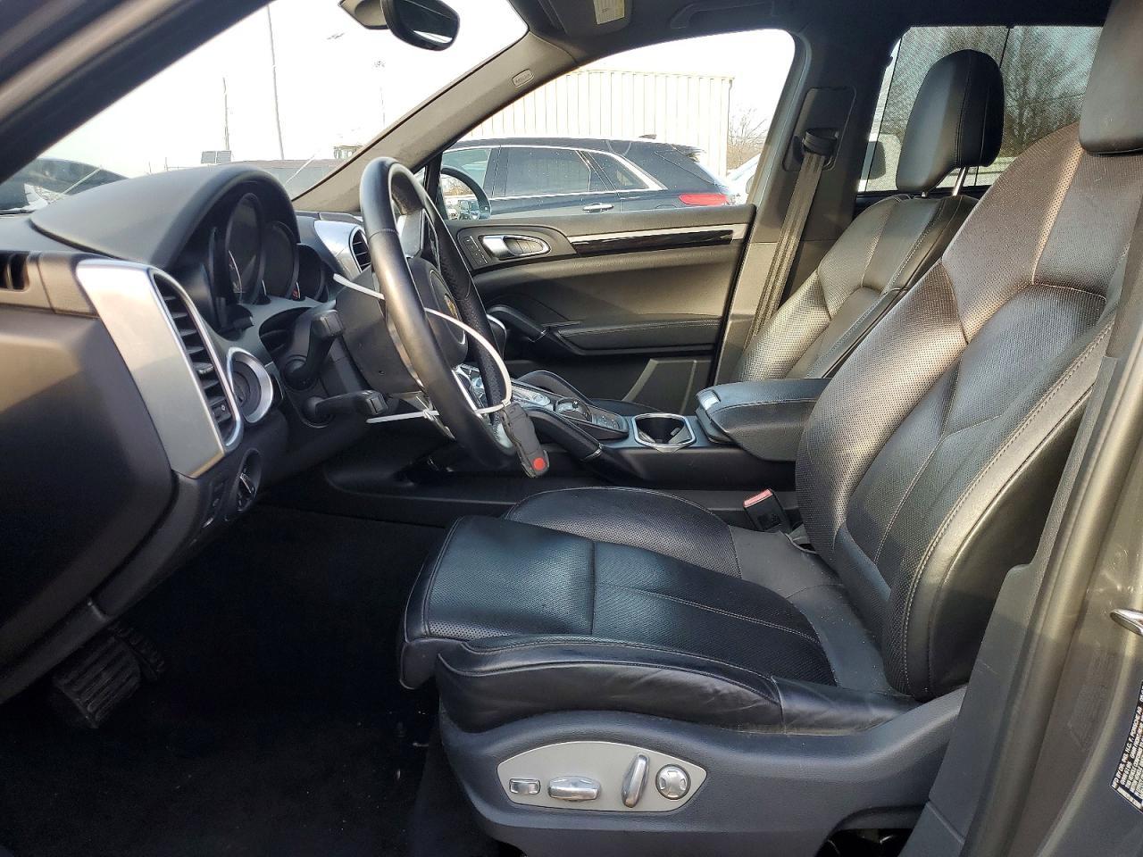 2017 Porsche Cayenne - Image 7