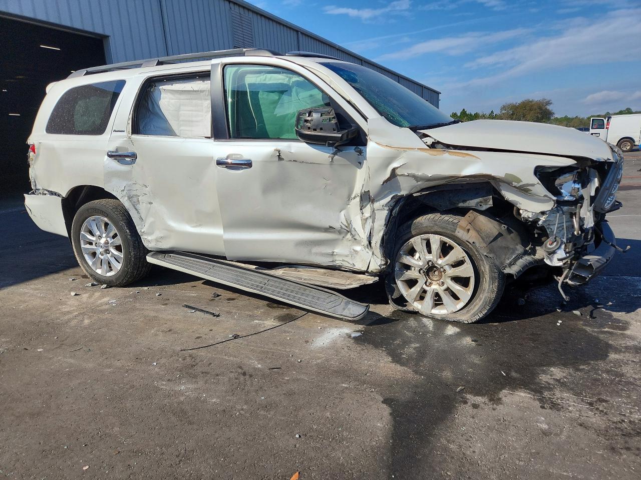 2010 Toyota Sequoia Platinum - Фото 4
