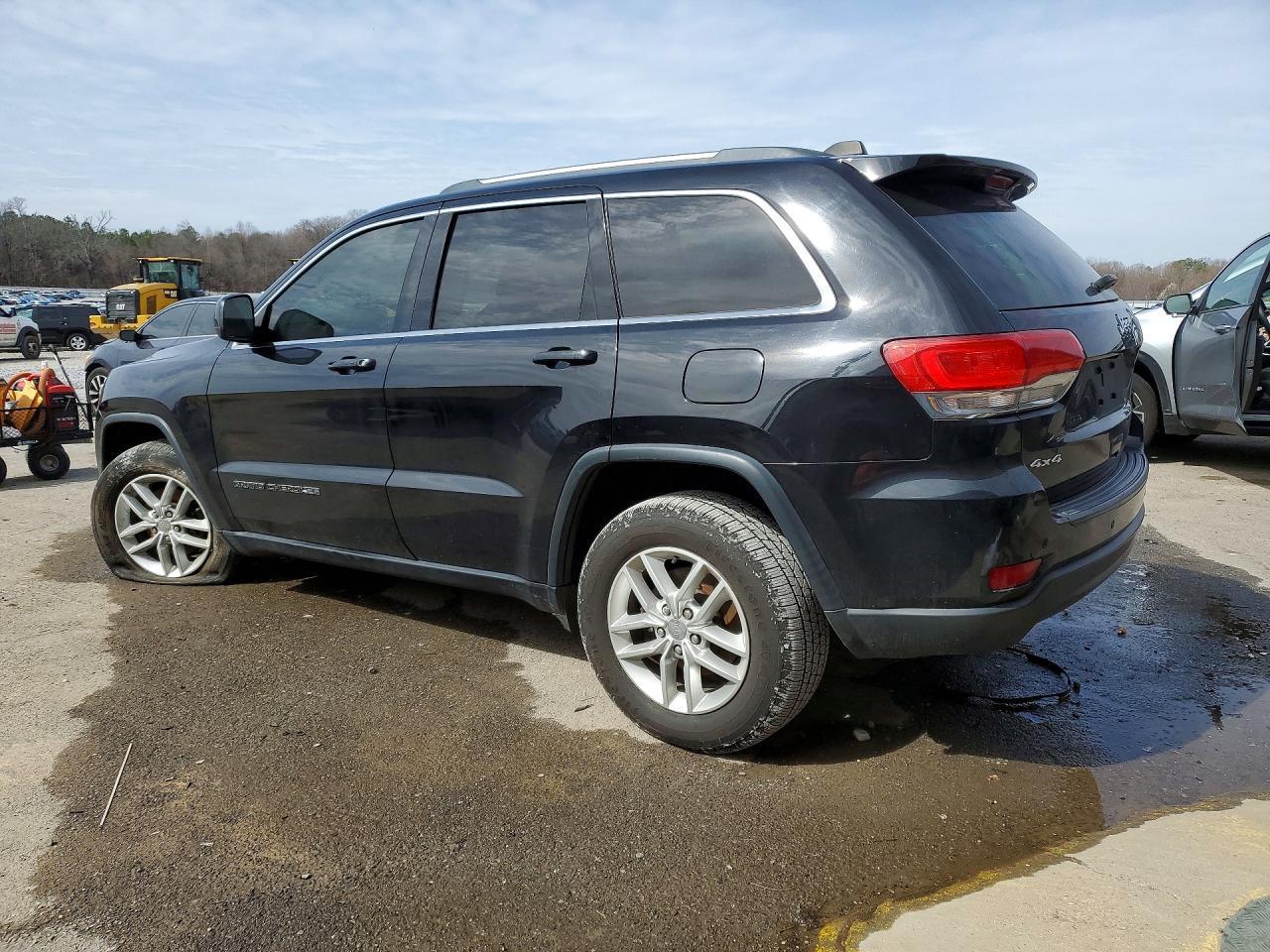 2017 Jeep Grand Cherokee Laredo - Фото 2