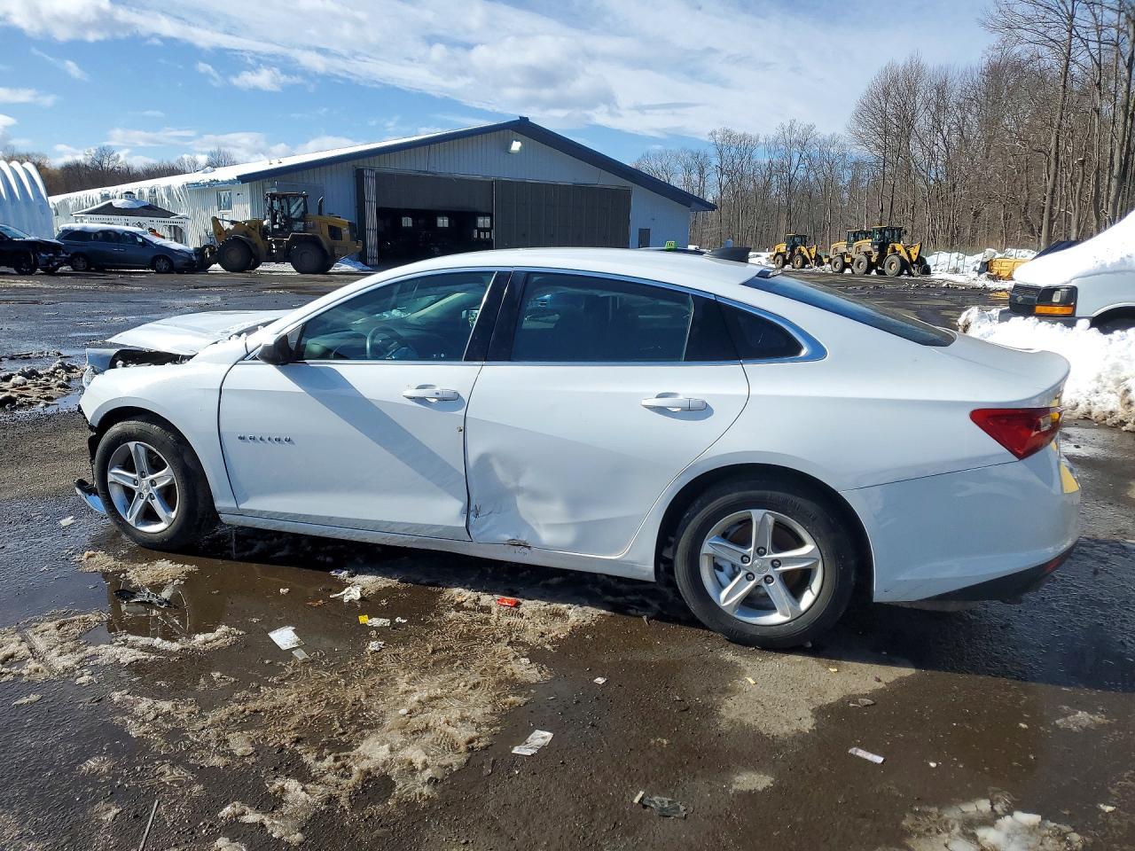 2020 Chevrolet Malibu Ls - Image 2