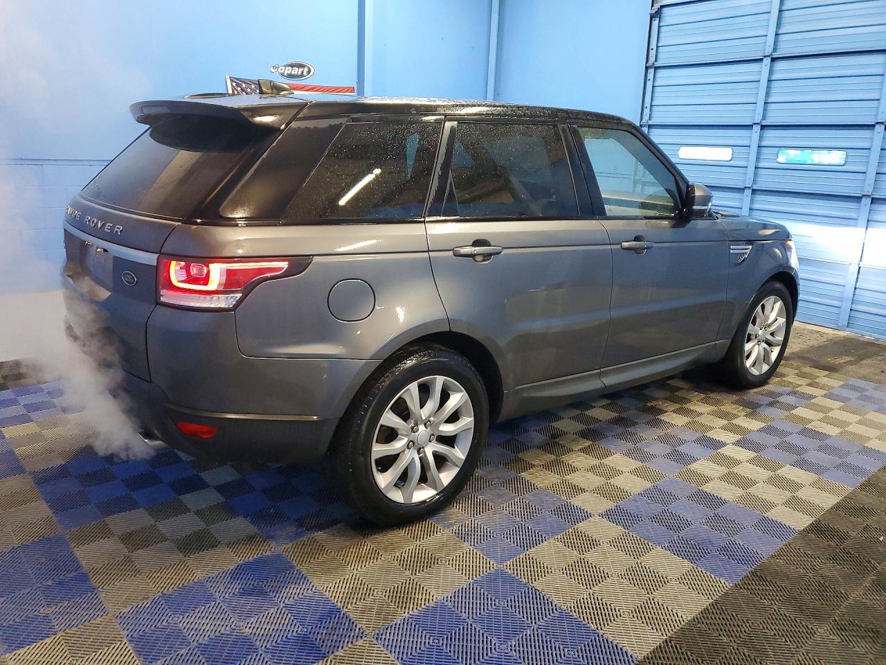 2017 Land Rover Range Rover Sport Hse - Image 3