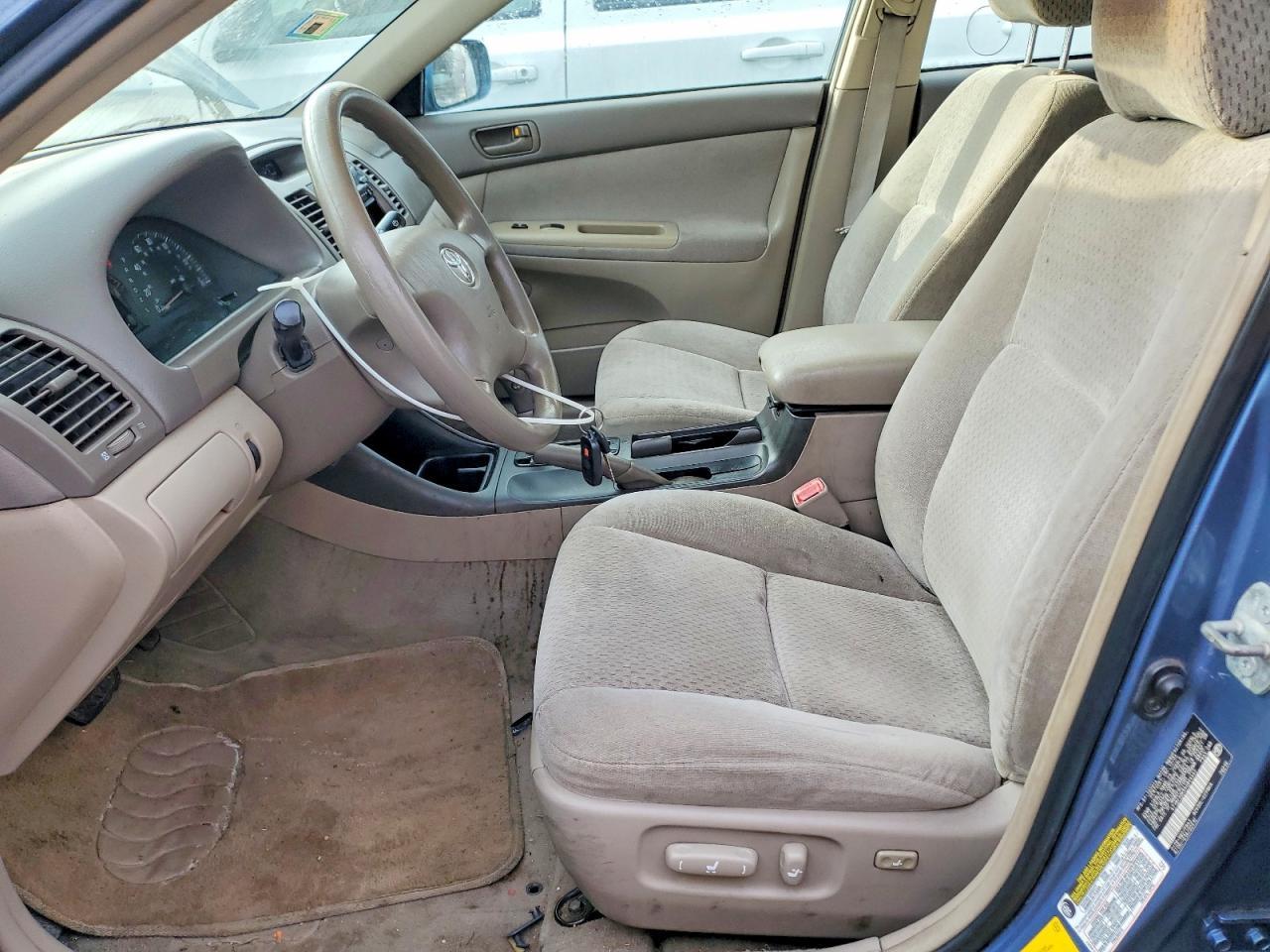 2004 Toyota Camry - Image 7
