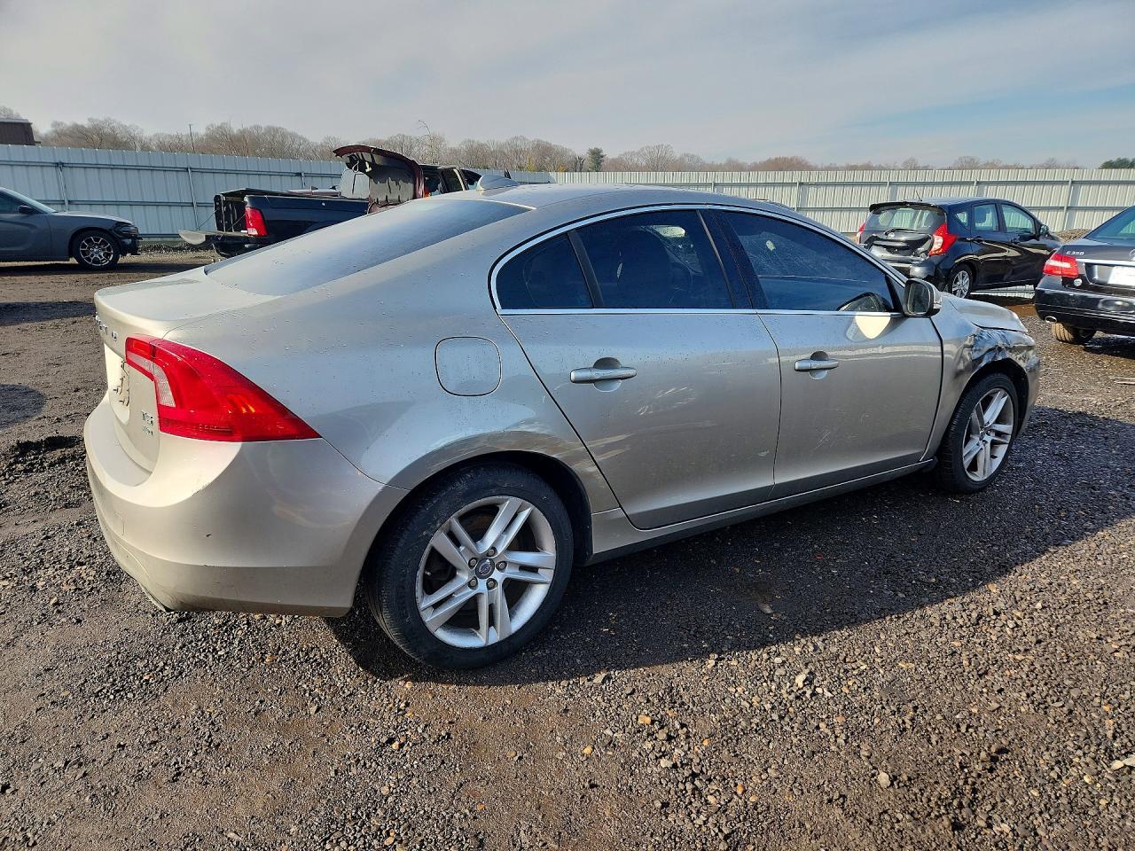 2014 Volvo S60 T5 - Фото 3