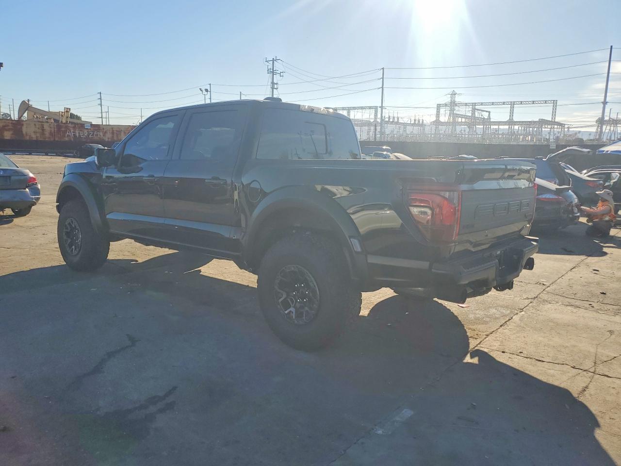 2025 Ford F150 Raptor - Фото 2