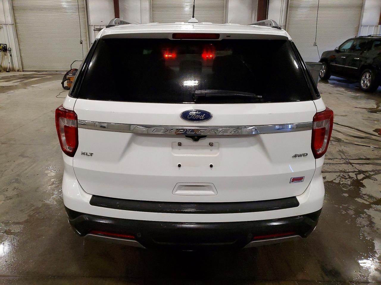 2019 Ford Explorer Xlt - Image 6