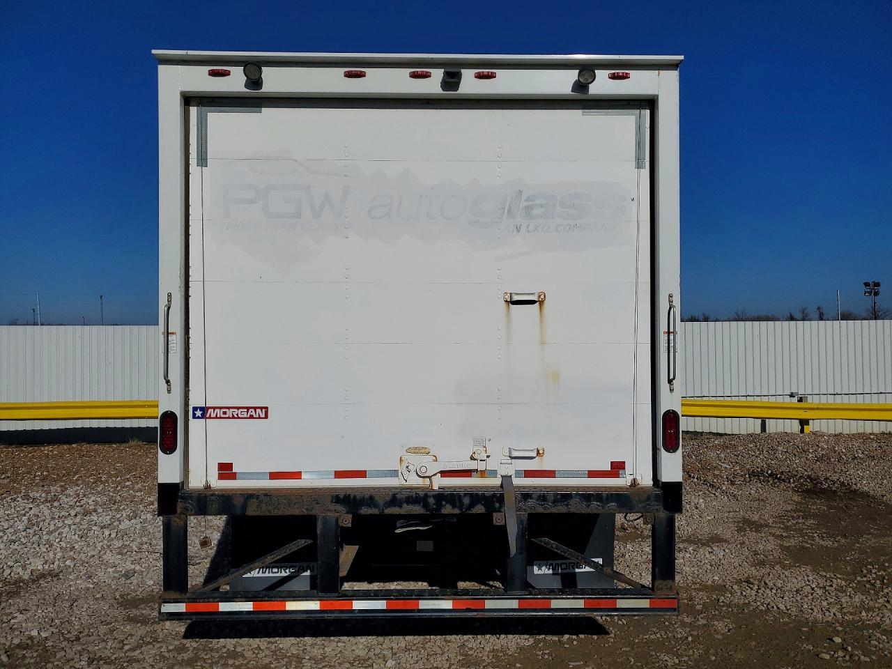 2019 Isuzu Npr Hd Box Truck - Image 6