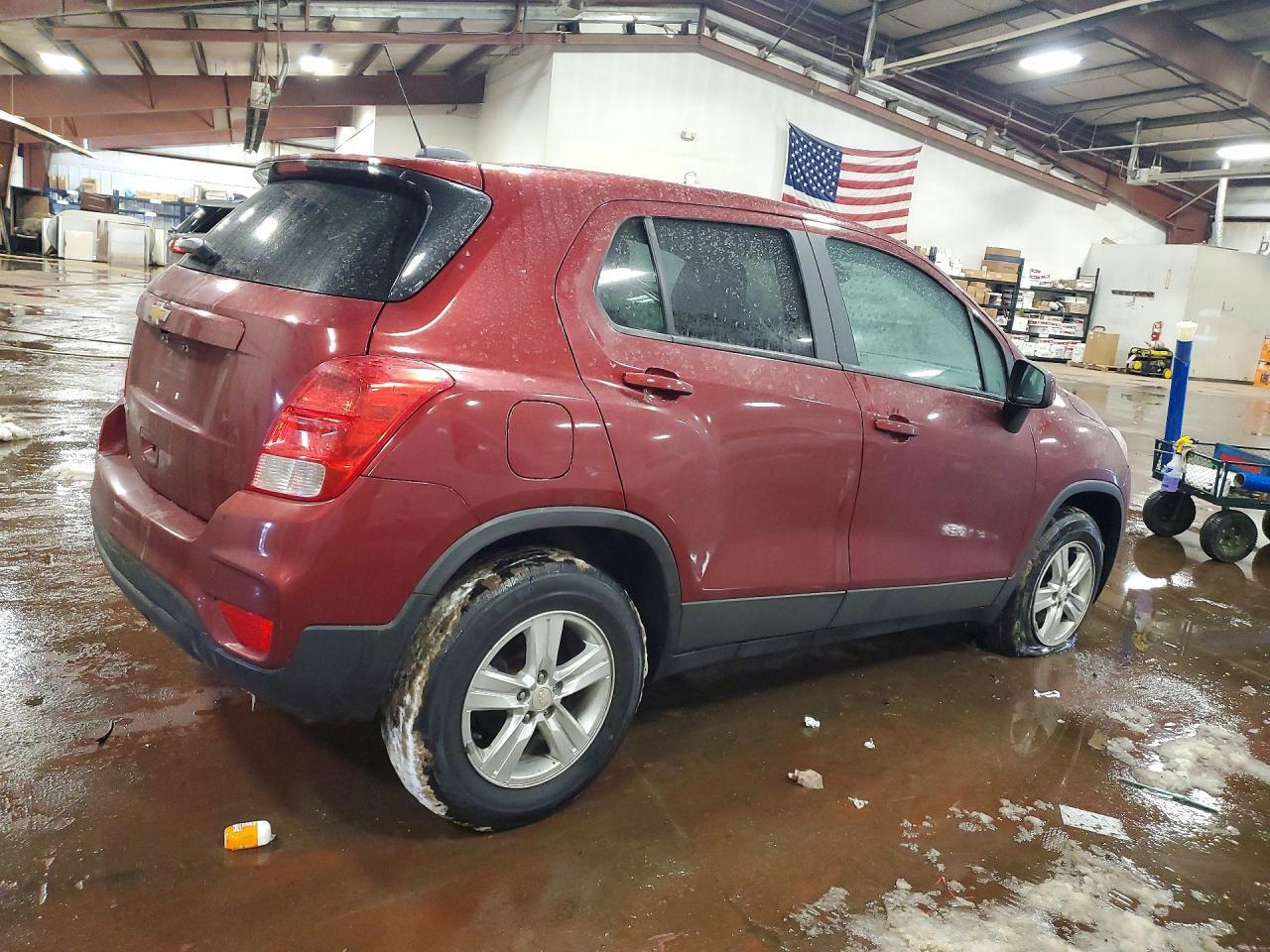 2021 Chevrolet Trax Ls - Image 3