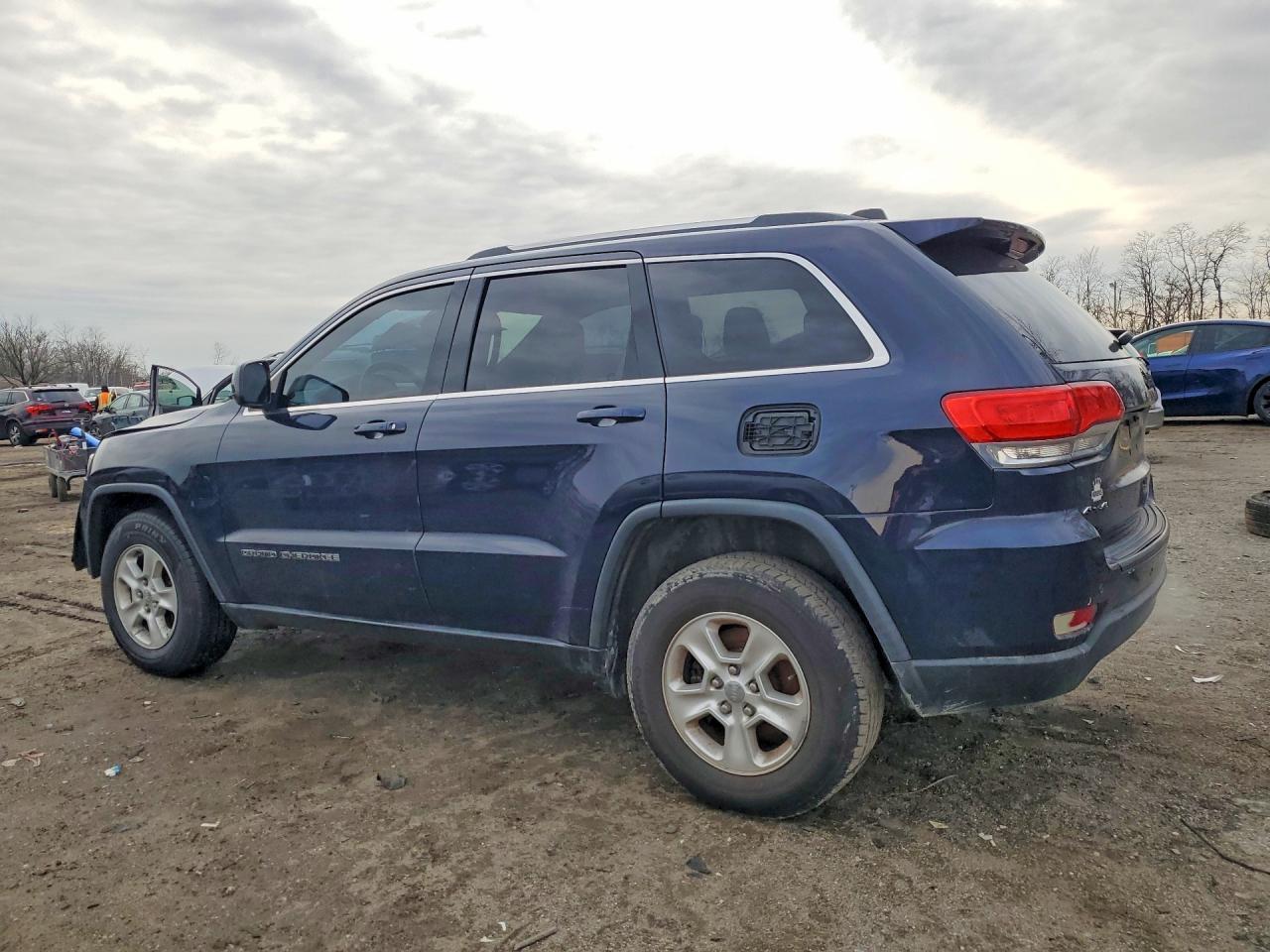 2017 Jeep Grand Cherokee Laredo - Фото 2