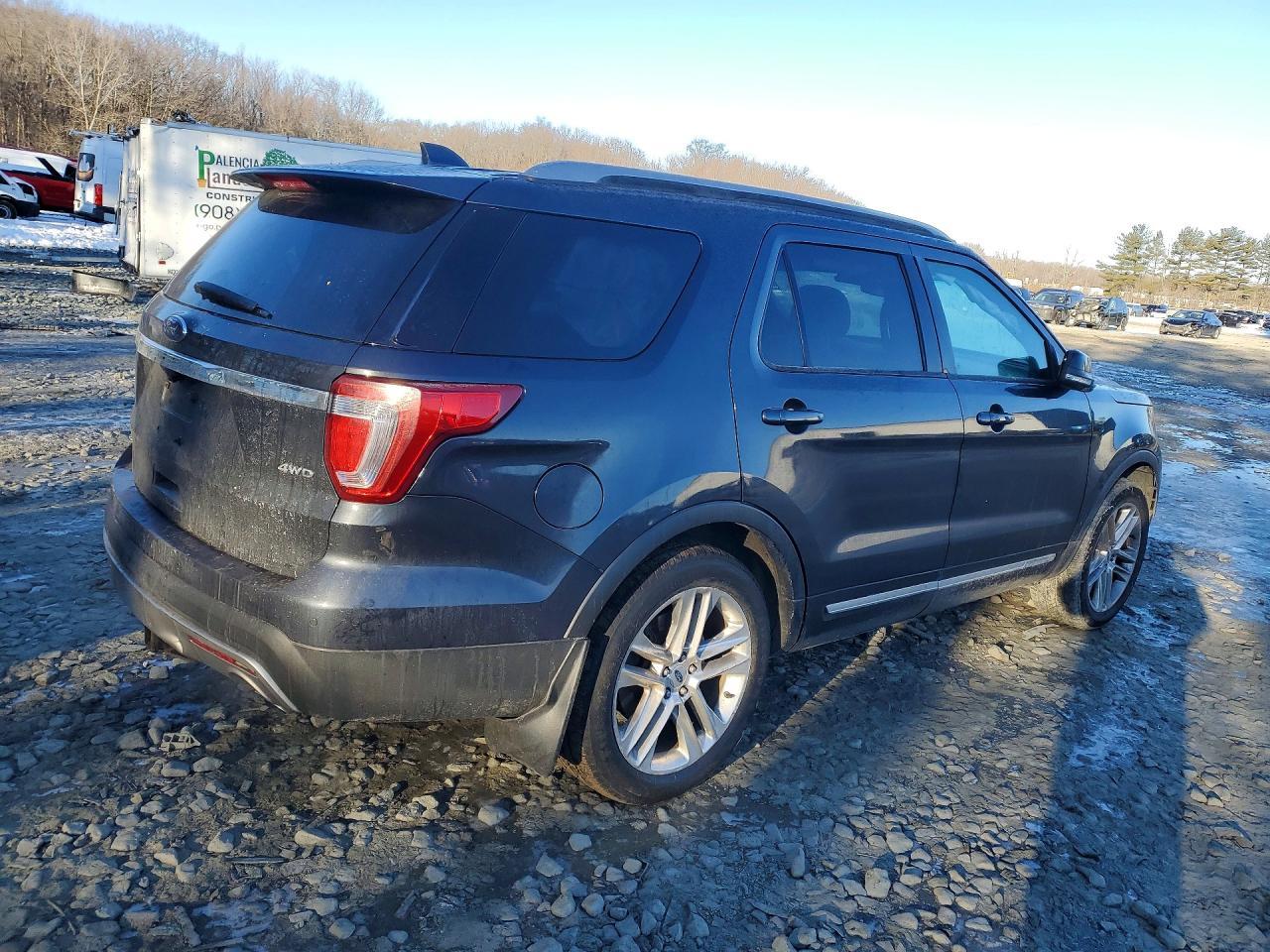 2017 Ford Explorer Xlt - Фото 3