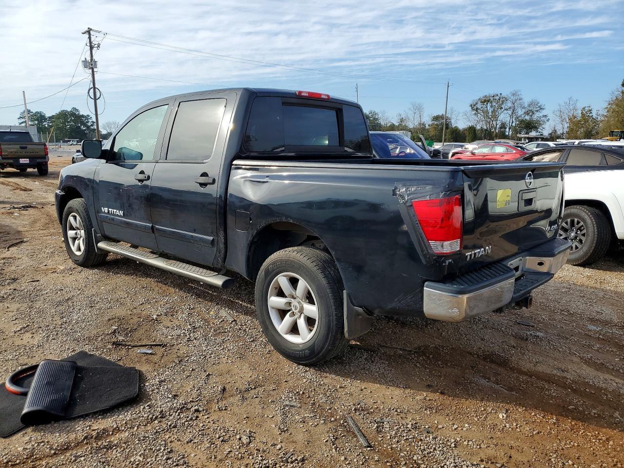 2013 Nissan Titan S - Фото 2
