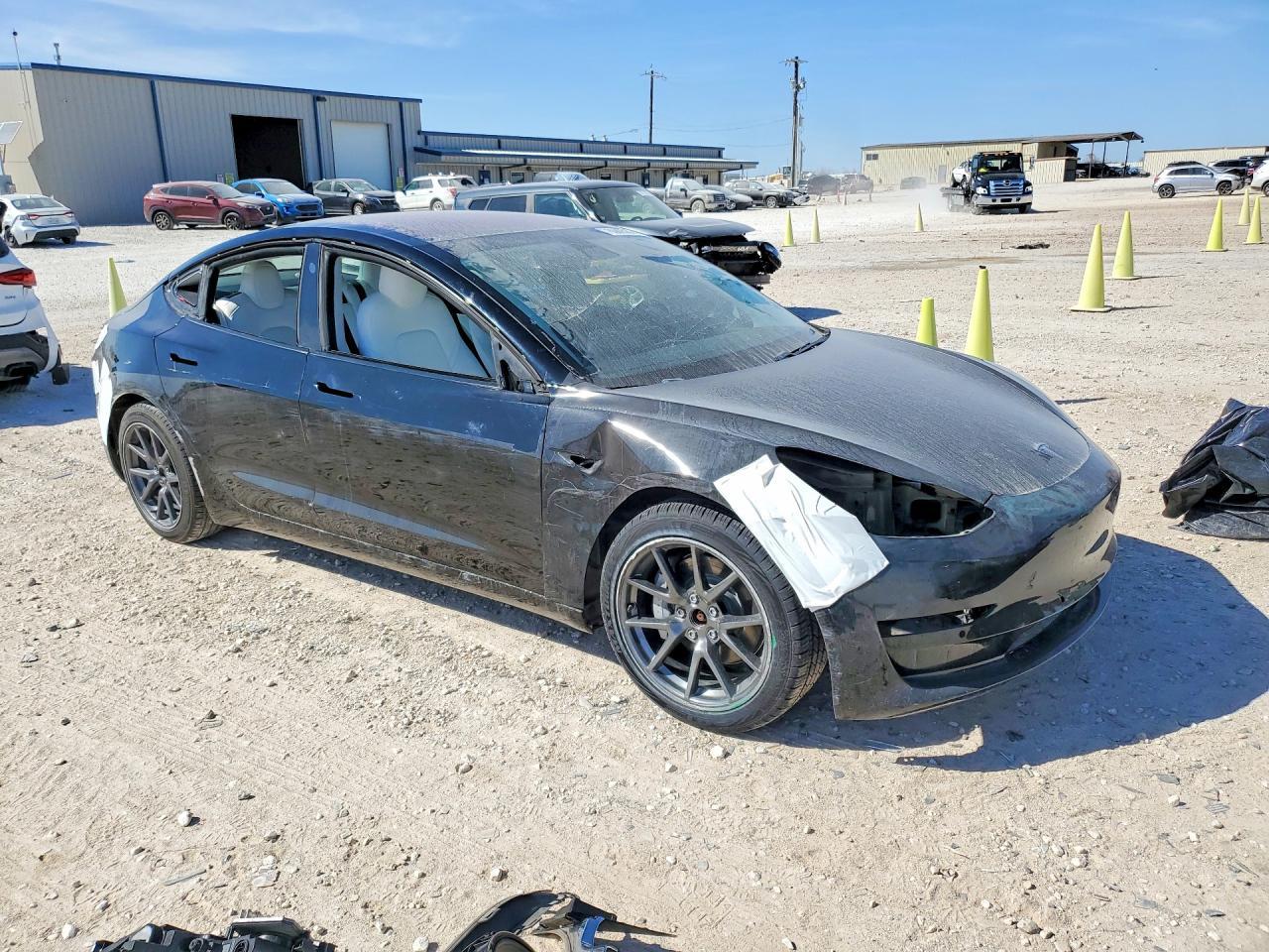 2019 Tesla Model 3 - Фото 4
